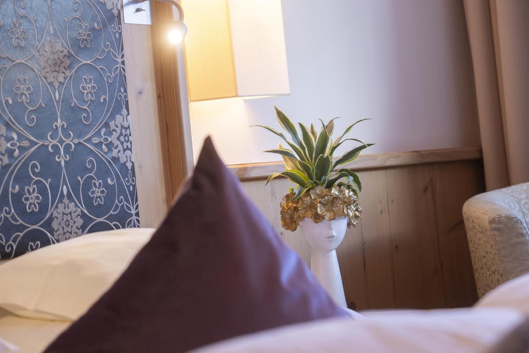 Alphaus Aparthotel 4*